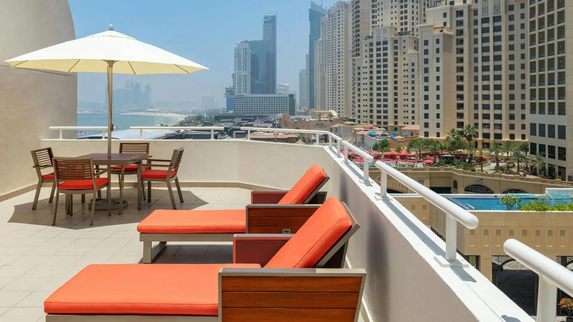 *****  Sheraton Jumeirah Beach Resort Dubai United Arab Emirates