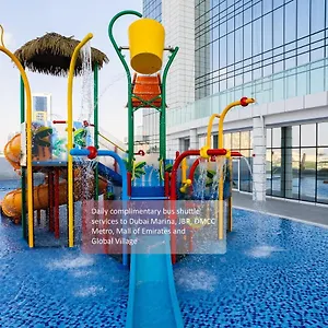 מלון Novotel Jumeirah Village Triangle, דובאי