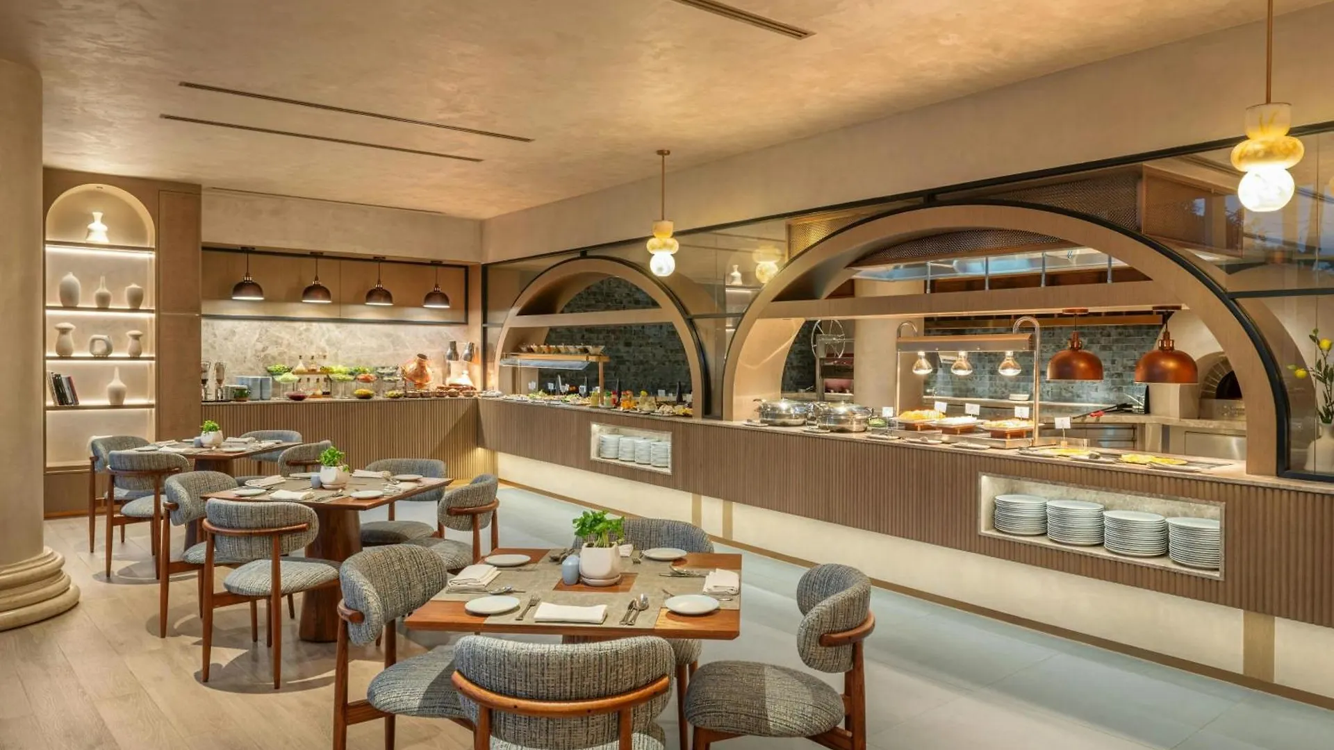 דובאי Sheraton Jumeirah Beach Resort 5*,  איחוד האמירויות הערביות