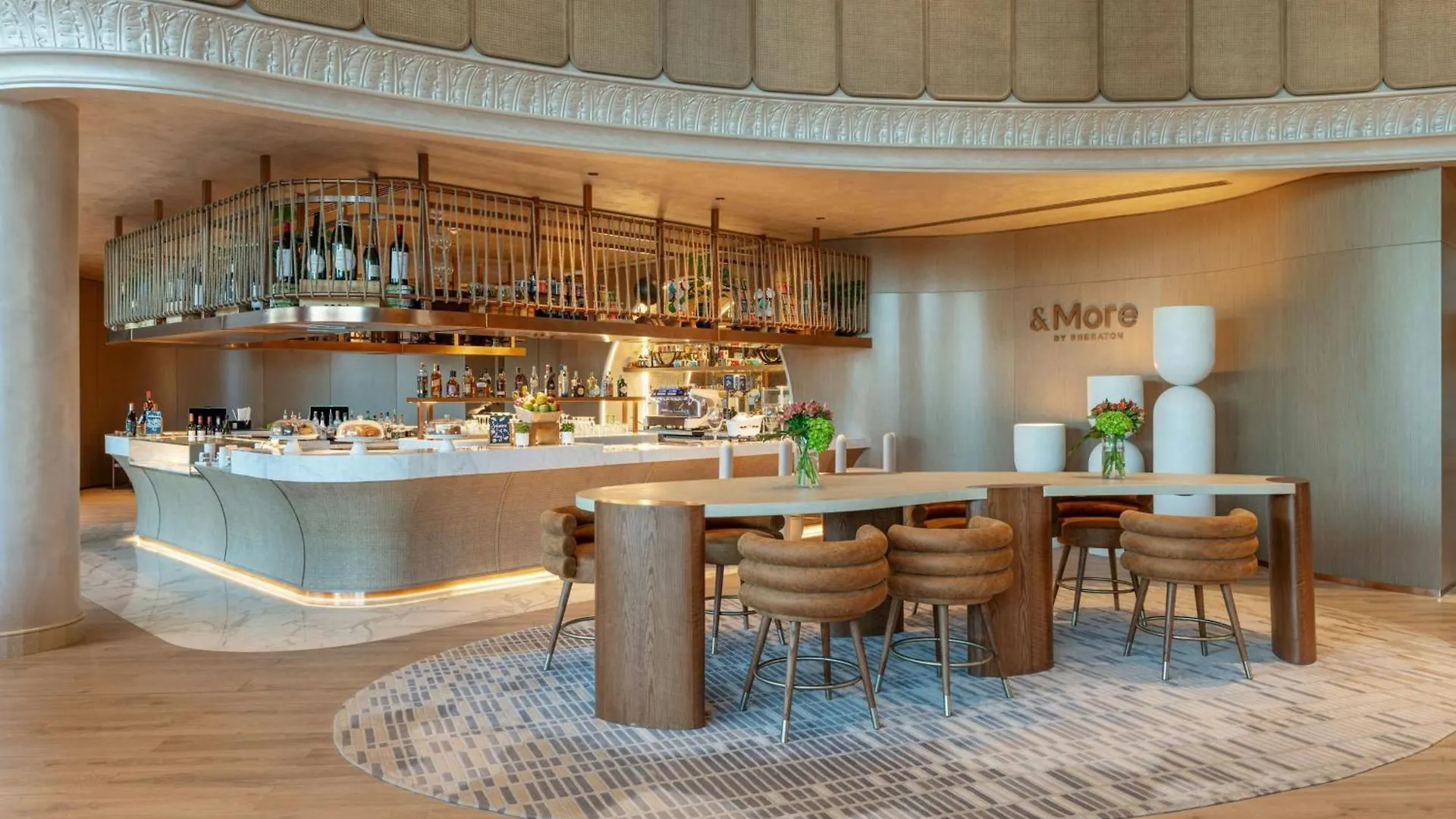 דובאי Sheraton Jumeirah Beach Resort 5*,